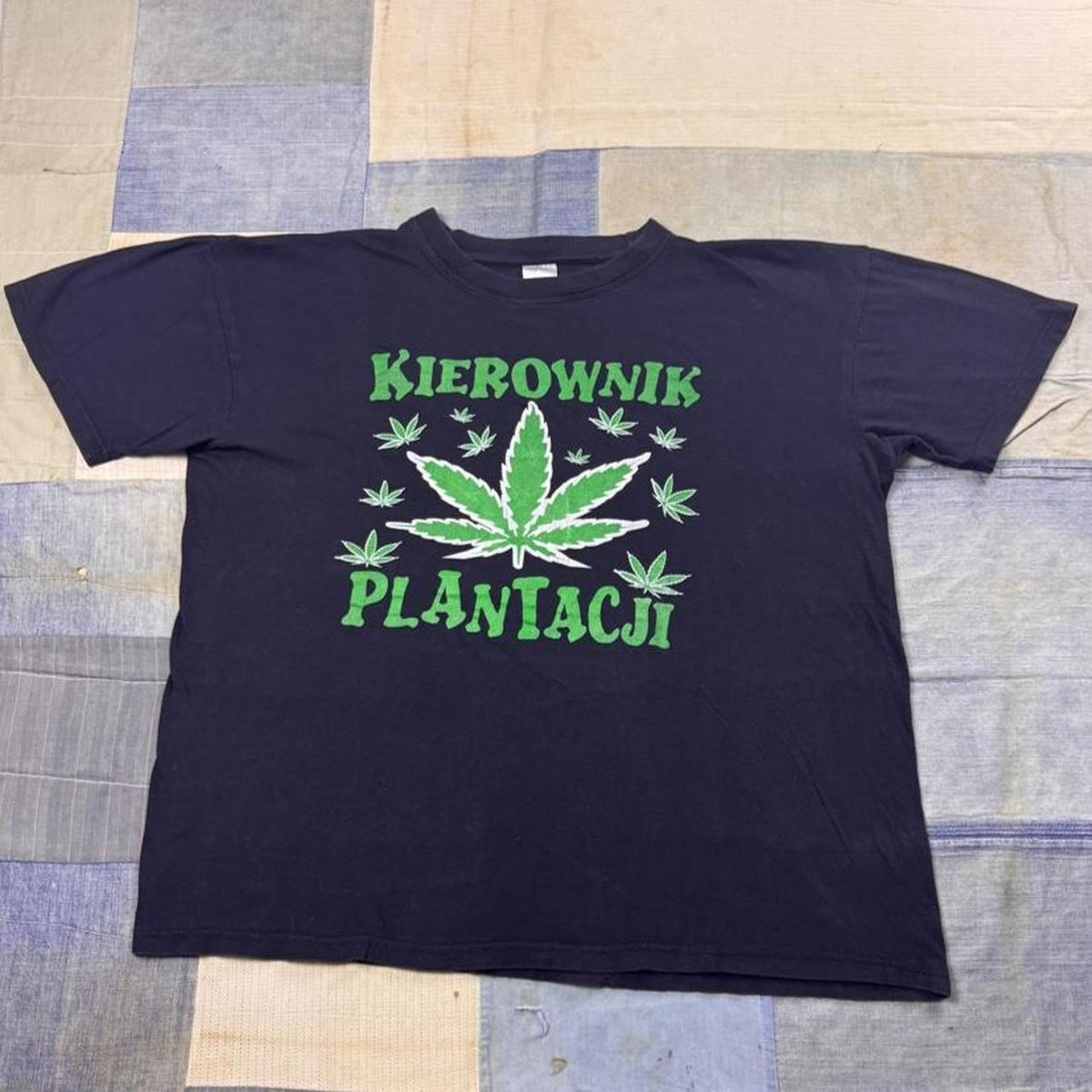 2000s Polish Kierownik Plantacji Marijuana Graphic Tee | XL
