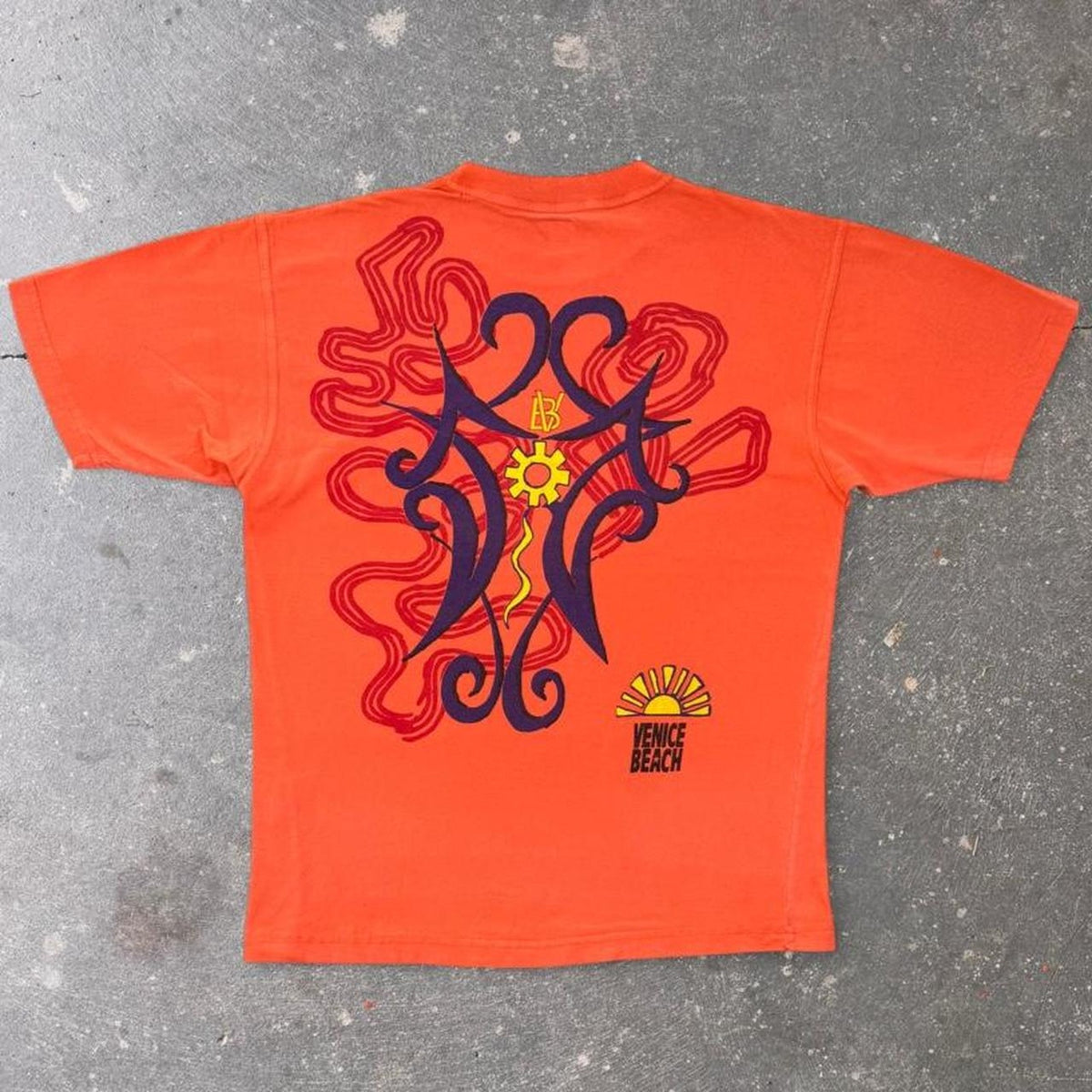 1990s Venice Beach Abstract Tribal Graphic Pocket Tee | Large