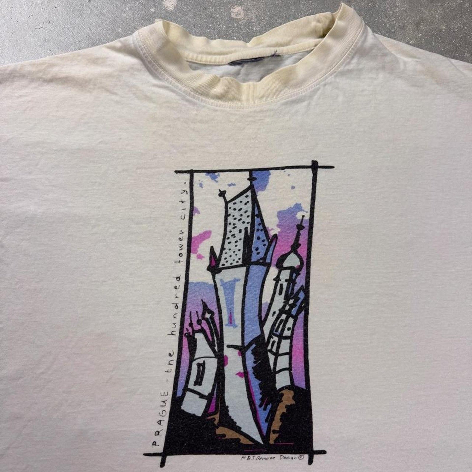 1990s Prague Hundred Tower City Art Tee | XL