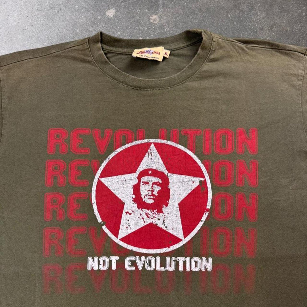 Early 2000s Che Guevara Revolution Not Evolution Tee | XL