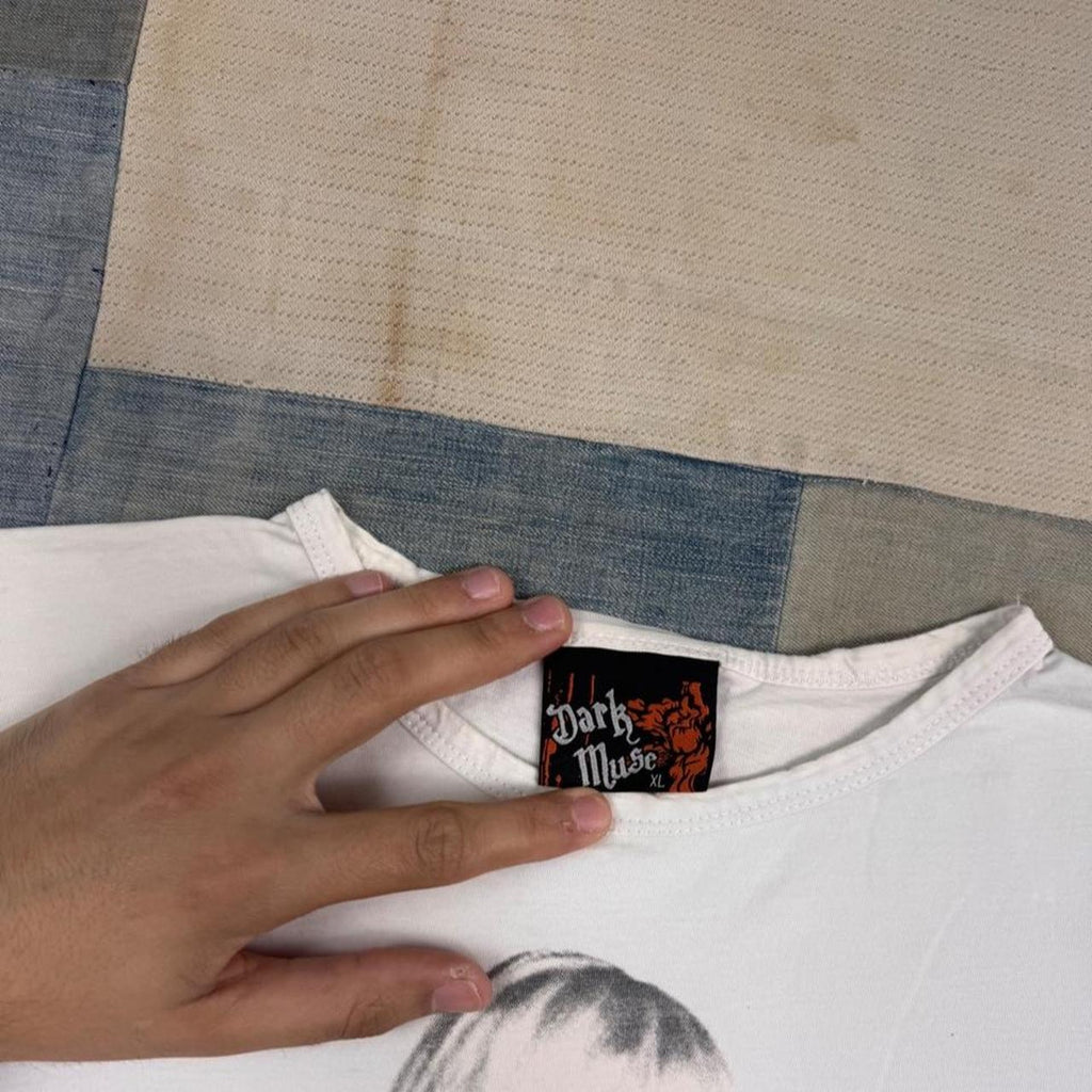 2000s Dark Muse Pin-Up Middle Finger Tee | L