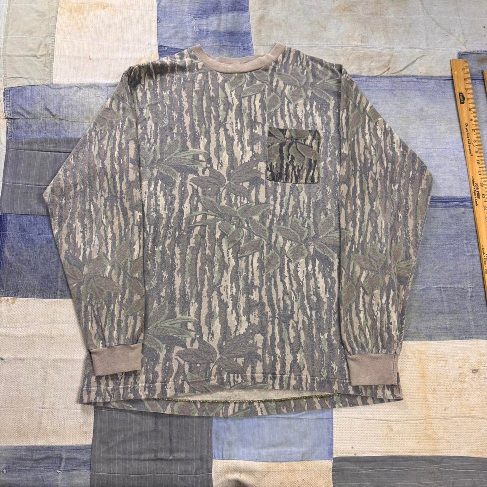 90s Sports Afield Camo Pocket Tee sz L
