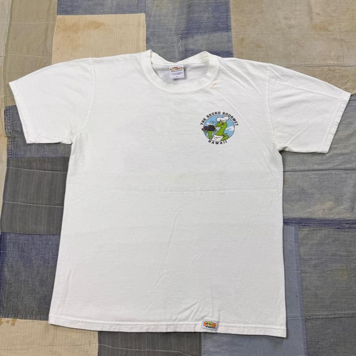 2000s Crazy Shirts Hawaii Stir Fried Gecko Gourmet Tee | Small