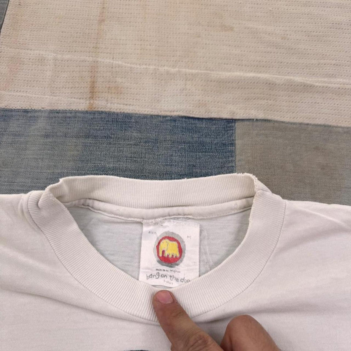 2000s Groovy Chick Tee | M