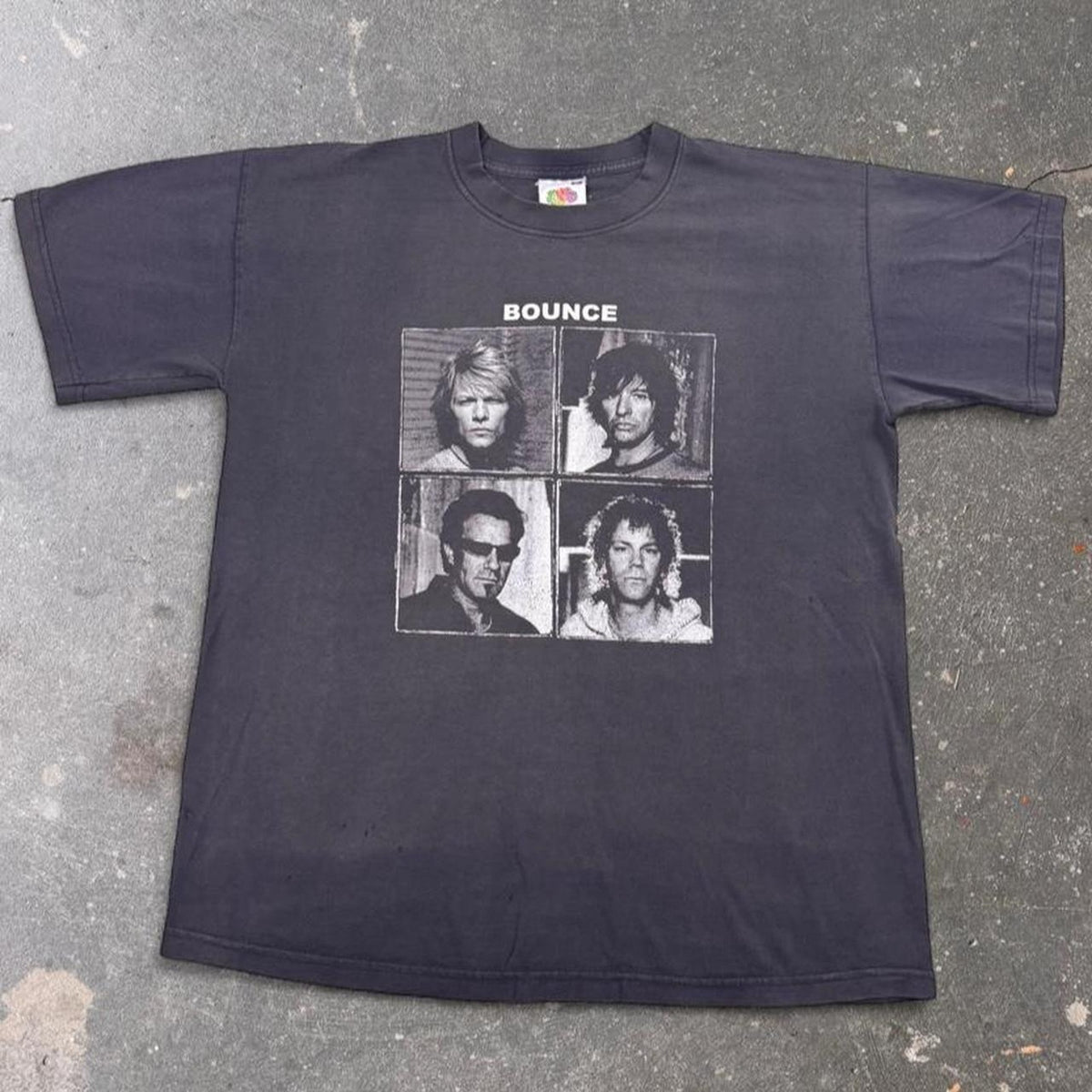 2003 Bon Jovi Bounce Hyde Park London Concert Tee | Medium