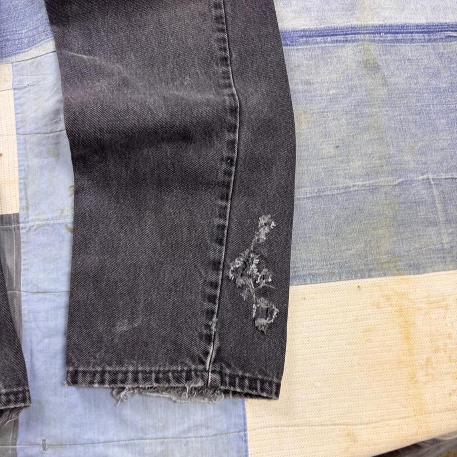 1990s Levi’s 505 Distressed Faded Black Jeans | 36x30.5