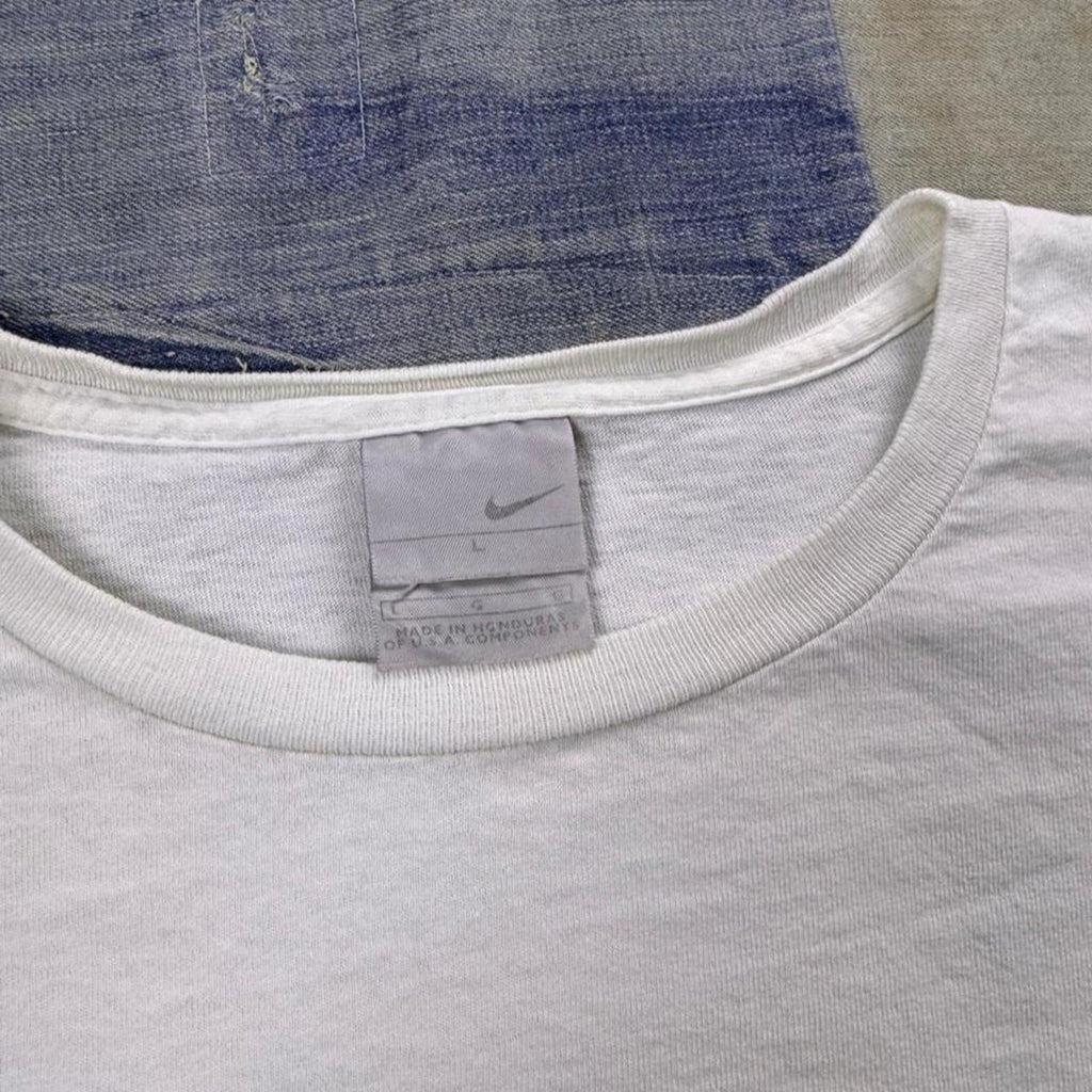 2000s Nike New York Swoosh Graphic Tee | Large