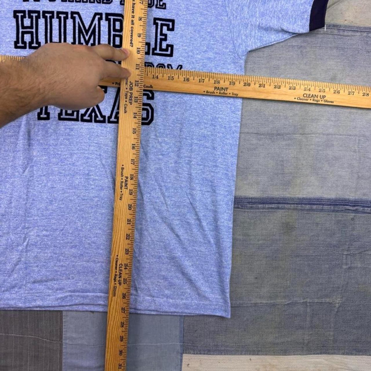 1990s It's Hard 2 Be Humble When You're From Texas Ringer Tee | Large