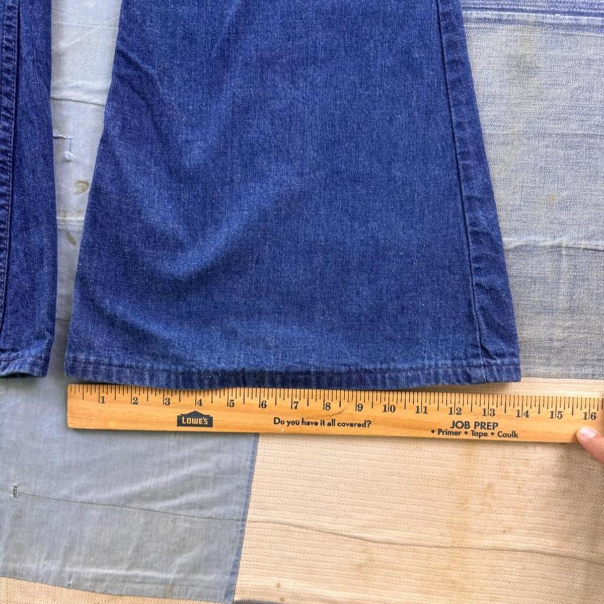 1970s Wrangler High-Waisted Bell Bottom Jeans | 32 x 30