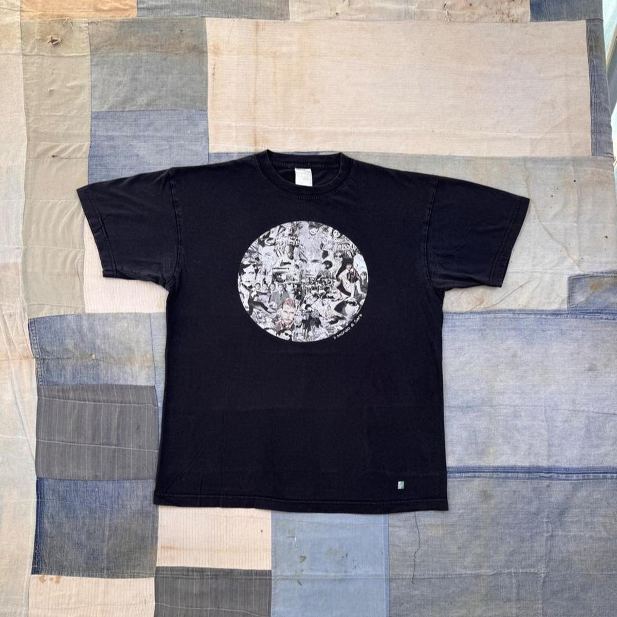 2000s Il Mondo di Sara Collage Graphic Tee Stedman Black | Large