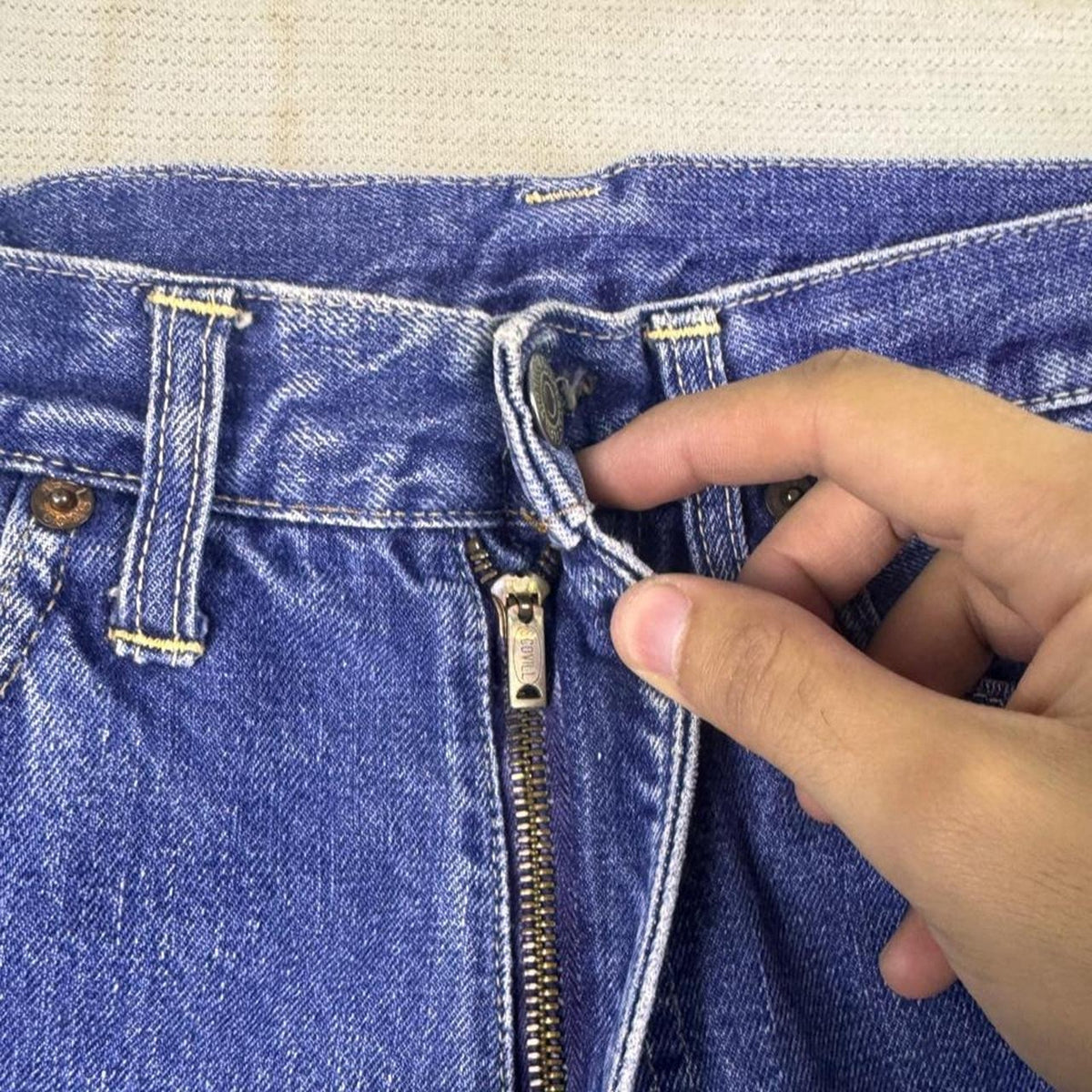 1960s Levi's 501ZXX Zip Fly Selvedge Jeans | 28x29