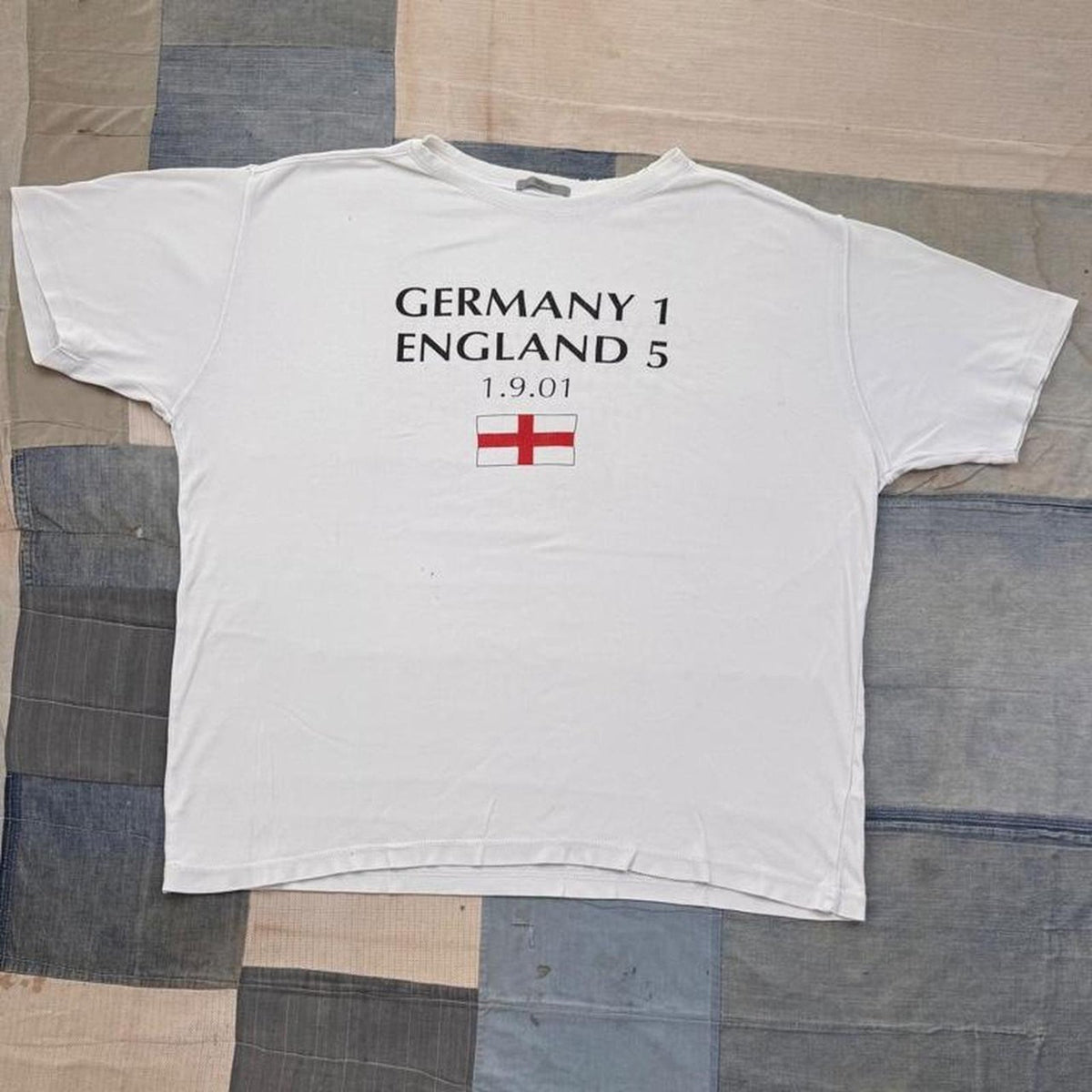 2001 Germany 1 England 5 Football Tee | 2XL