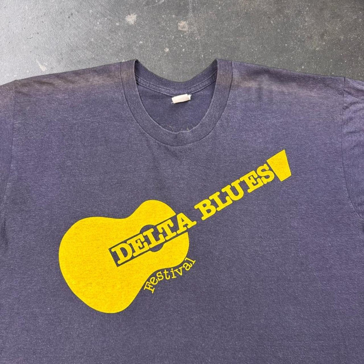1980s Delta Blues Festival MACE Graphic Tee | Large