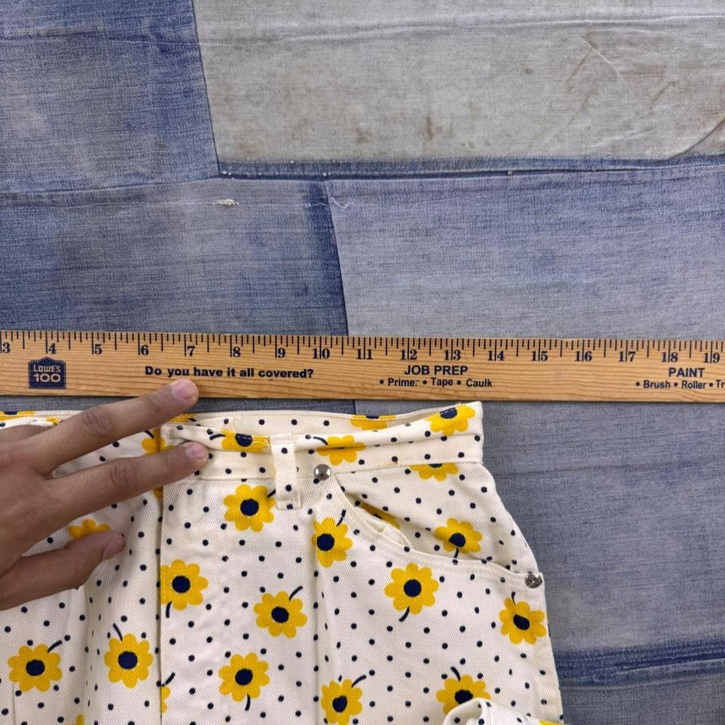 1970s Wrangler Daisy Polka Dot High-Rise Jeans | 27 x 28.5