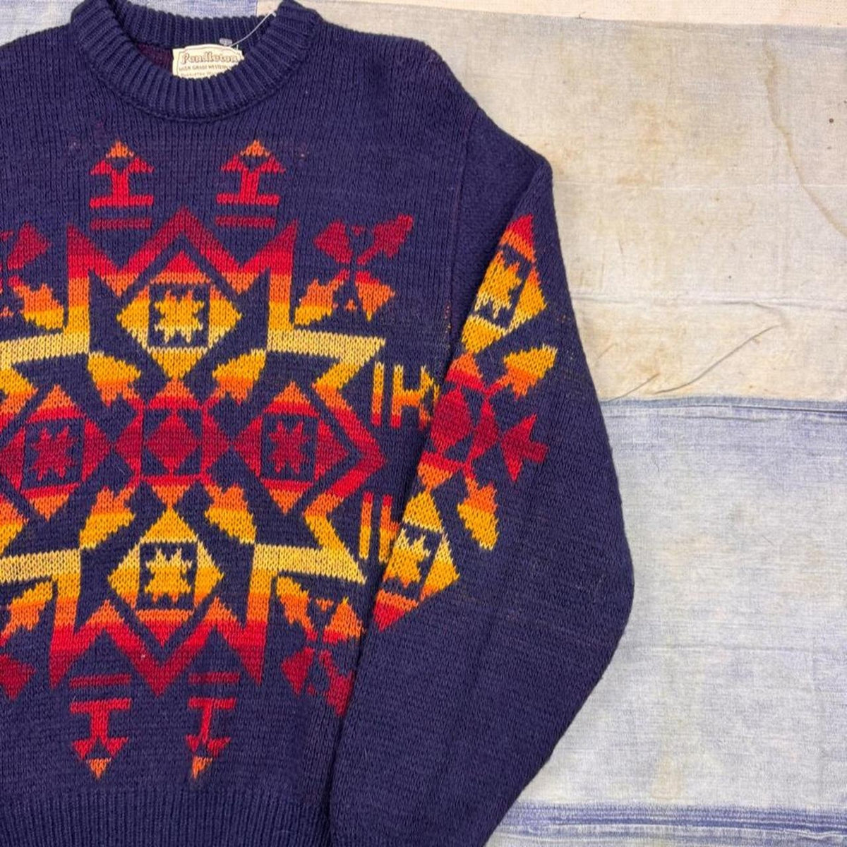 1980s Pendleton High Grade Western Wear Wool Southwestern Sweater | Medium