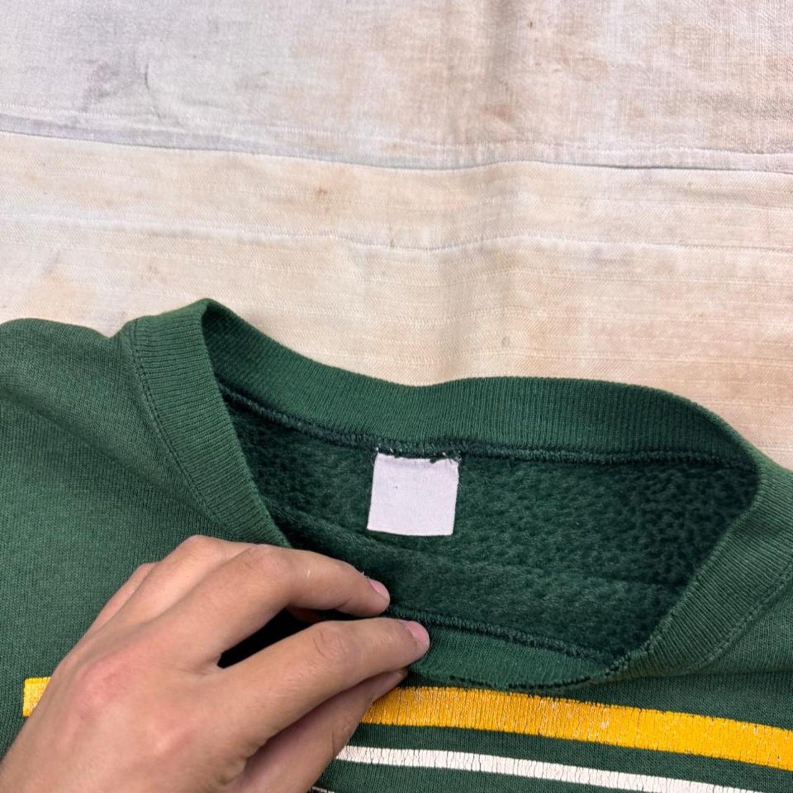 1990s Green Bay Packers Helmet Graphic Crewneck Sweatshirt | XL