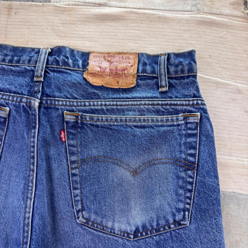 1990s Levi's 501 Made in USA Straight Leg Jeans | 36 x 33
