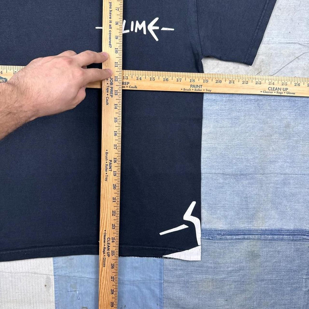 2000s Slime German Punk Hardcore Graphic Tee Fruit of the Loom | Medium
