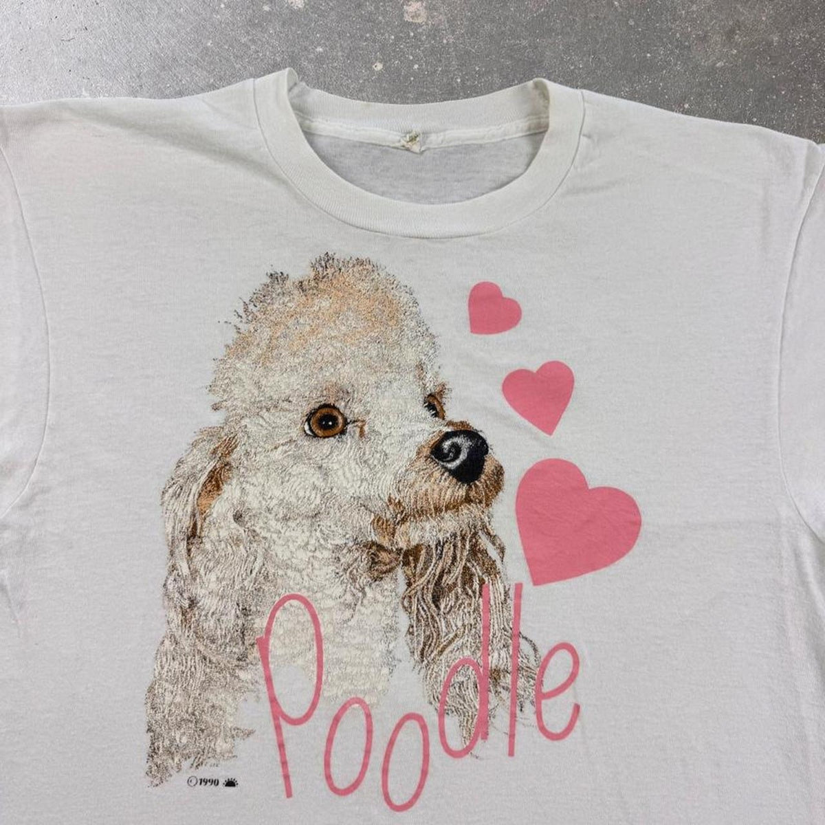 1990 Poodle Hearts Dog Graphic Tee | Medium