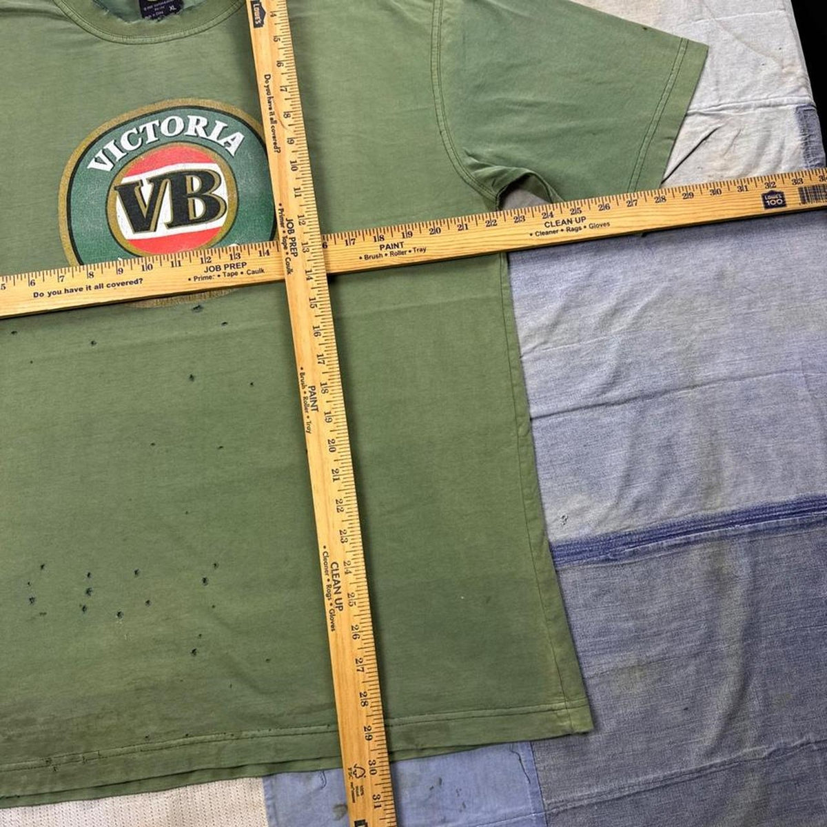 2003 Victoria Bitter VB Distressed Beer Tee | XL
