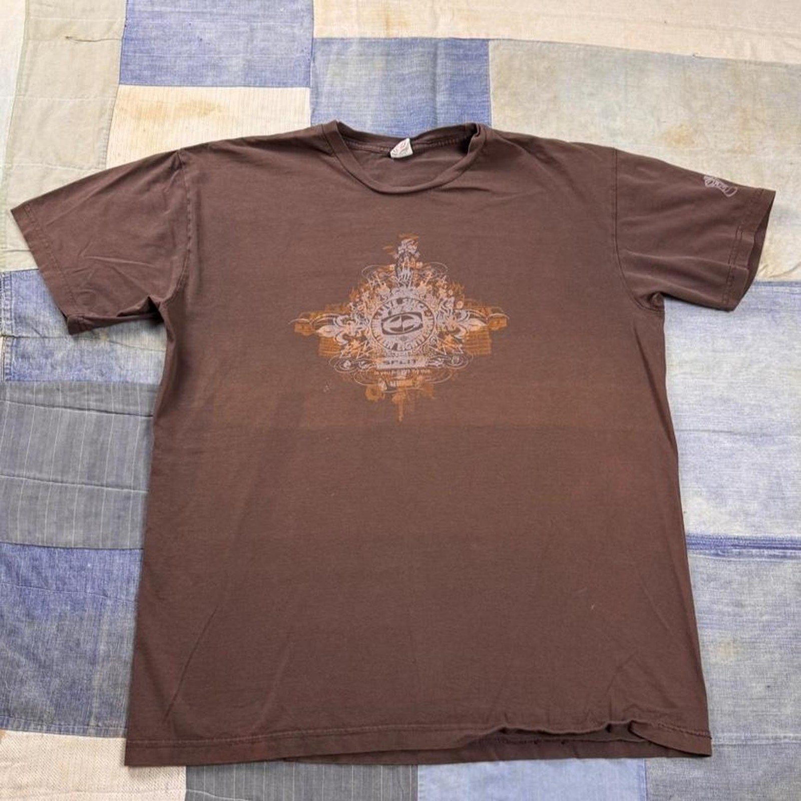 2000s Split Streetwear Tee | Large