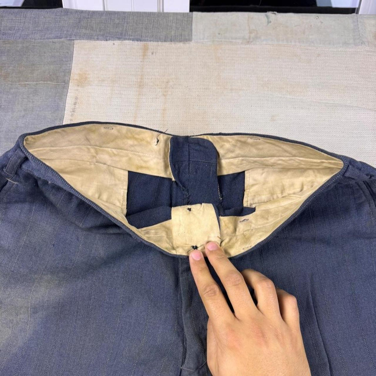 1940s Navy Blue Pinstripe Wool Button Fly Trousers | 32 x 29