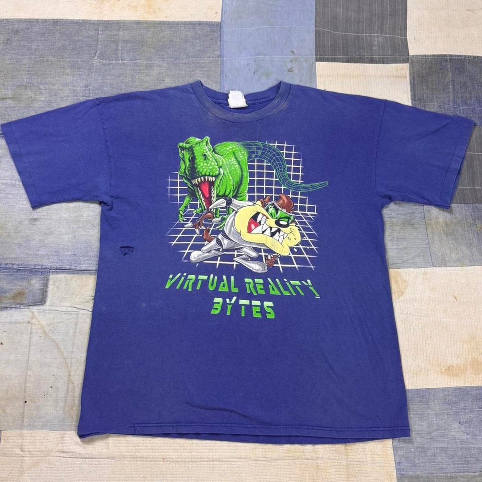 1990s Distressed Looney Tunes Virtual Reality Bytes Taz Tee | XL￼
