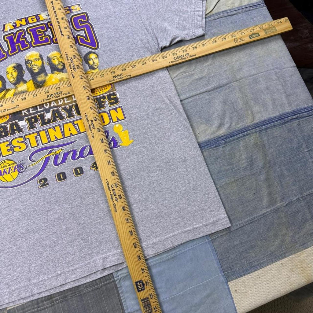 2004 Los Angeles Lakers NBA Finals Playoffs Kobe Bryant Tee | XL