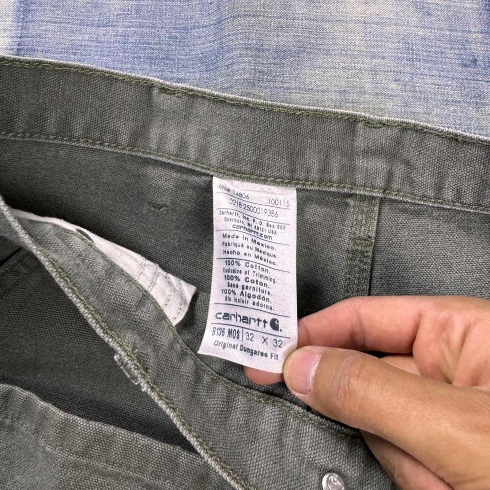 2000s Carhartt B136 Moss Green Double Knee Carpenter Pants | 32x32