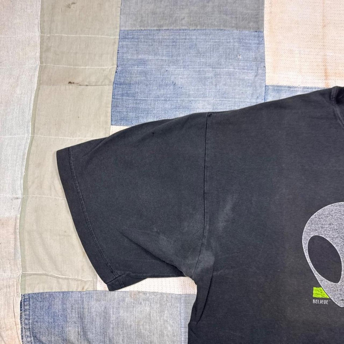 1990s Believe Alien Tee | L