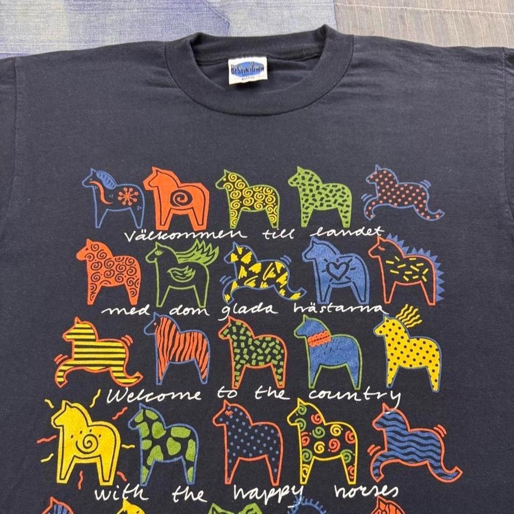 1990s Dala Horse Sweden Souvenir Graphic Tee | Small