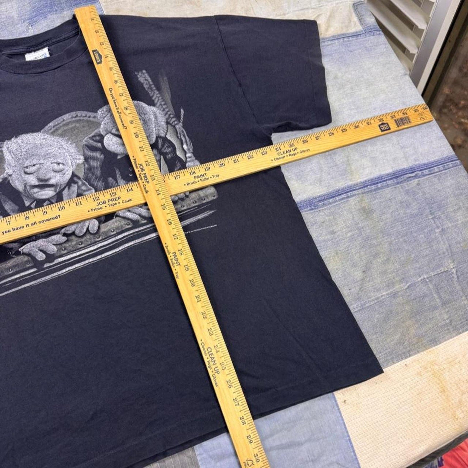 1990s Puppet Theater Critics Tee | XL