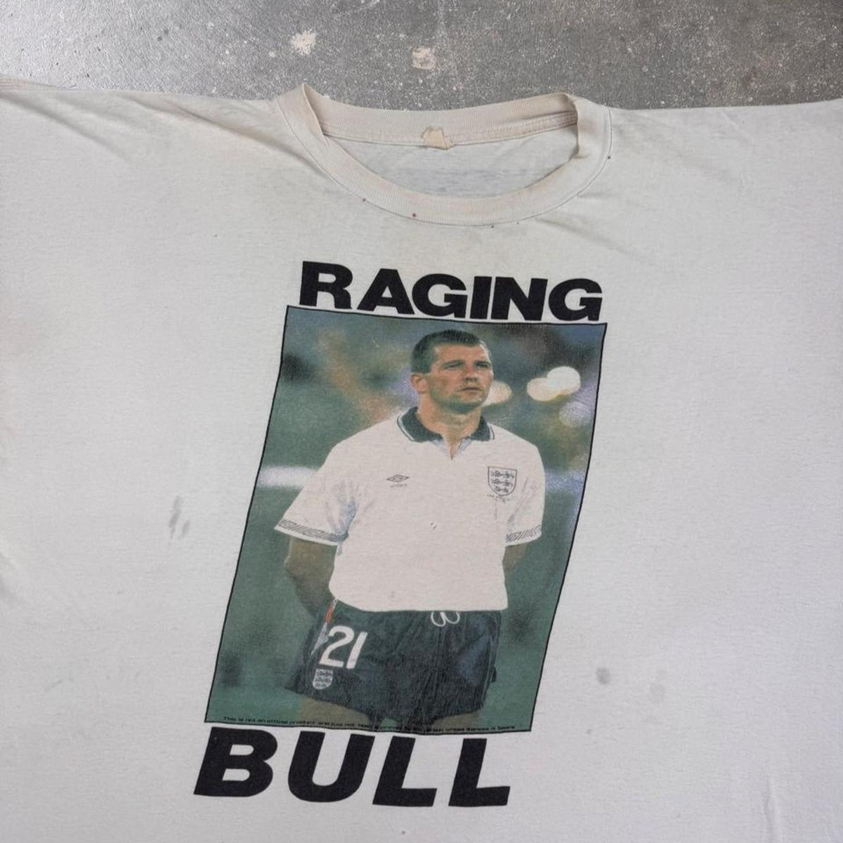 1990s Raging Bull England Footballer Novelty Tee | 2XL
