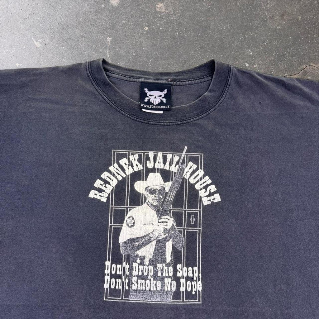 2000s Redneck Jailhouse Don't Drop The Soap Graphic Tee | Extra Large