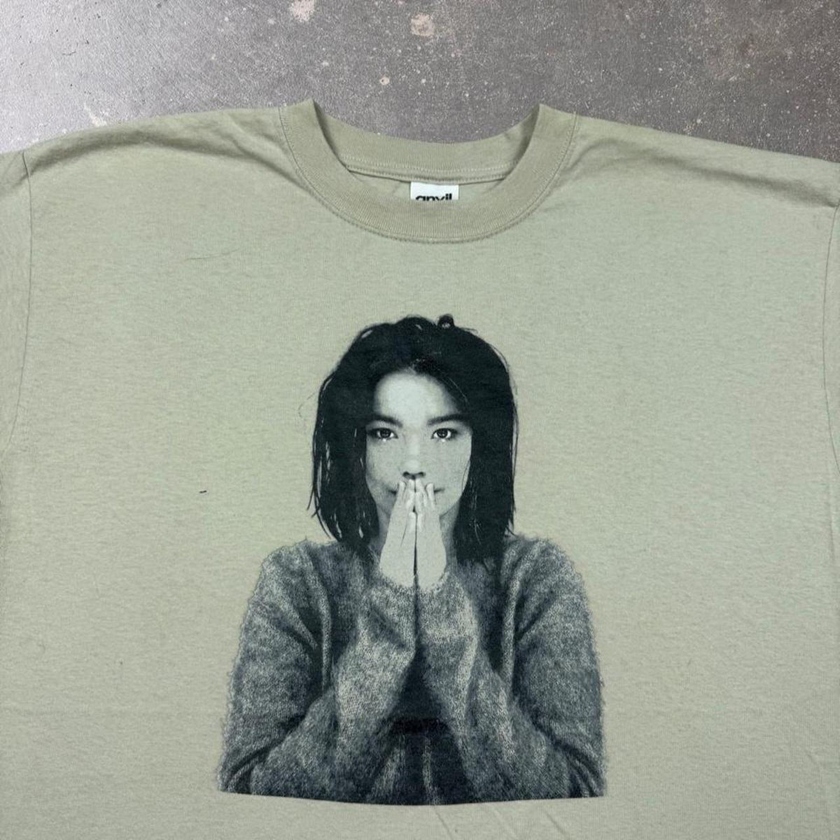 1990s Björk Debut Portrait Tee | L