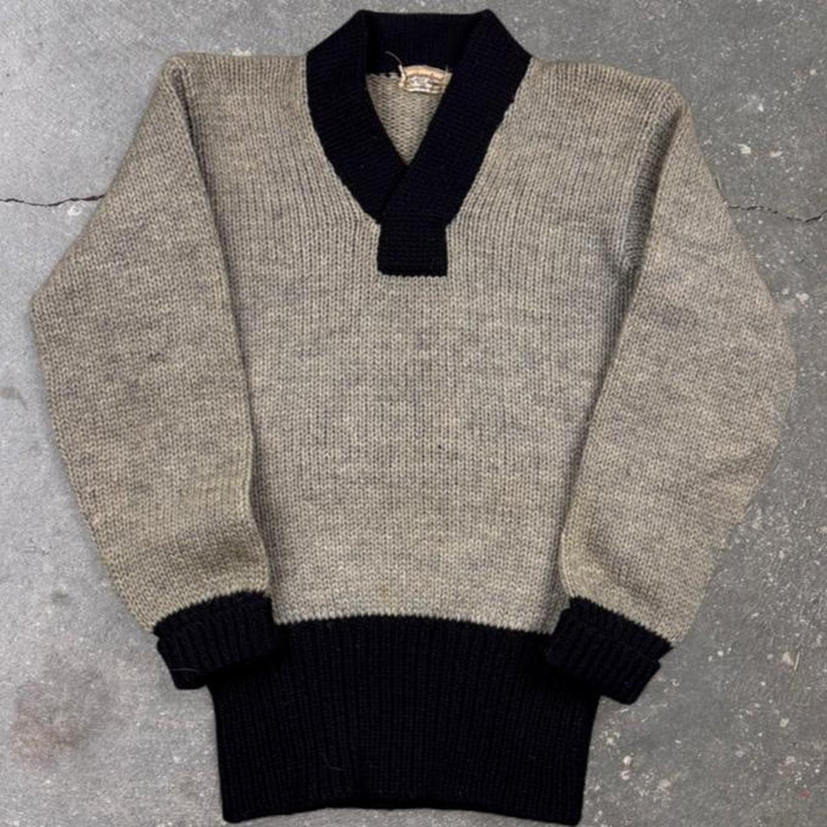 1950s Guaranteed 100% All Wool Two Tone Shawl Collar Sweater | Medium