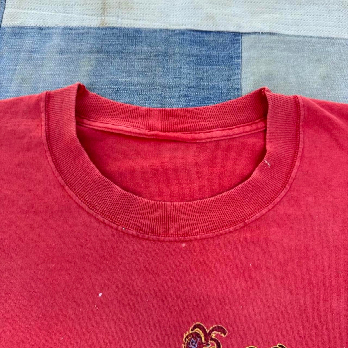 2000s Santana Psychedelic Hand Red Distressed Band Tee | Fits XL
