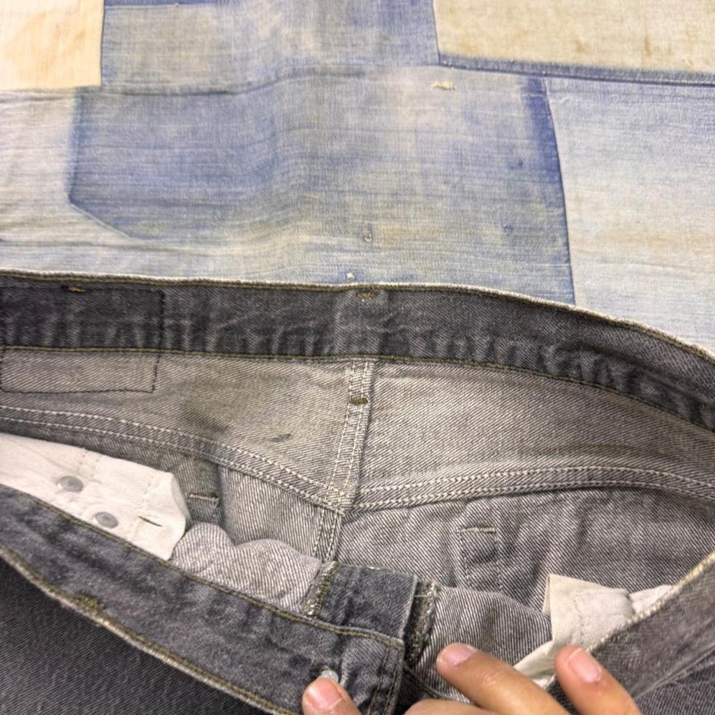 1990s Levi’s 501 Faded Black Button Fly Jeans | 33x32