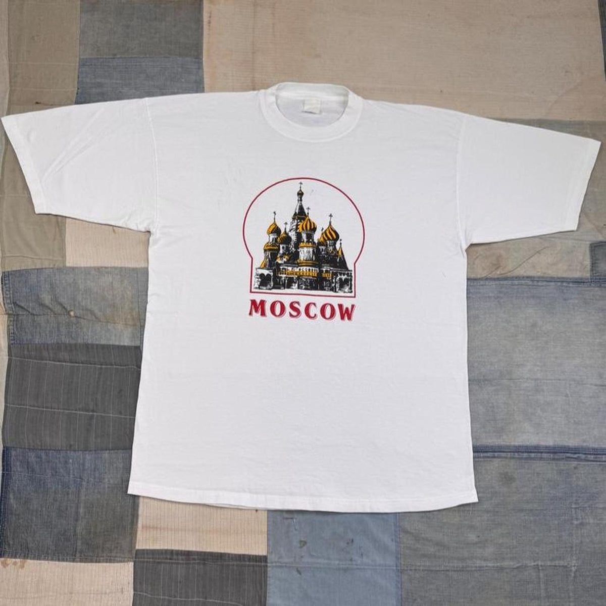 1990s Moscow Russia Saint Basil's Cathedral Souvenir Graphic Tee | Large