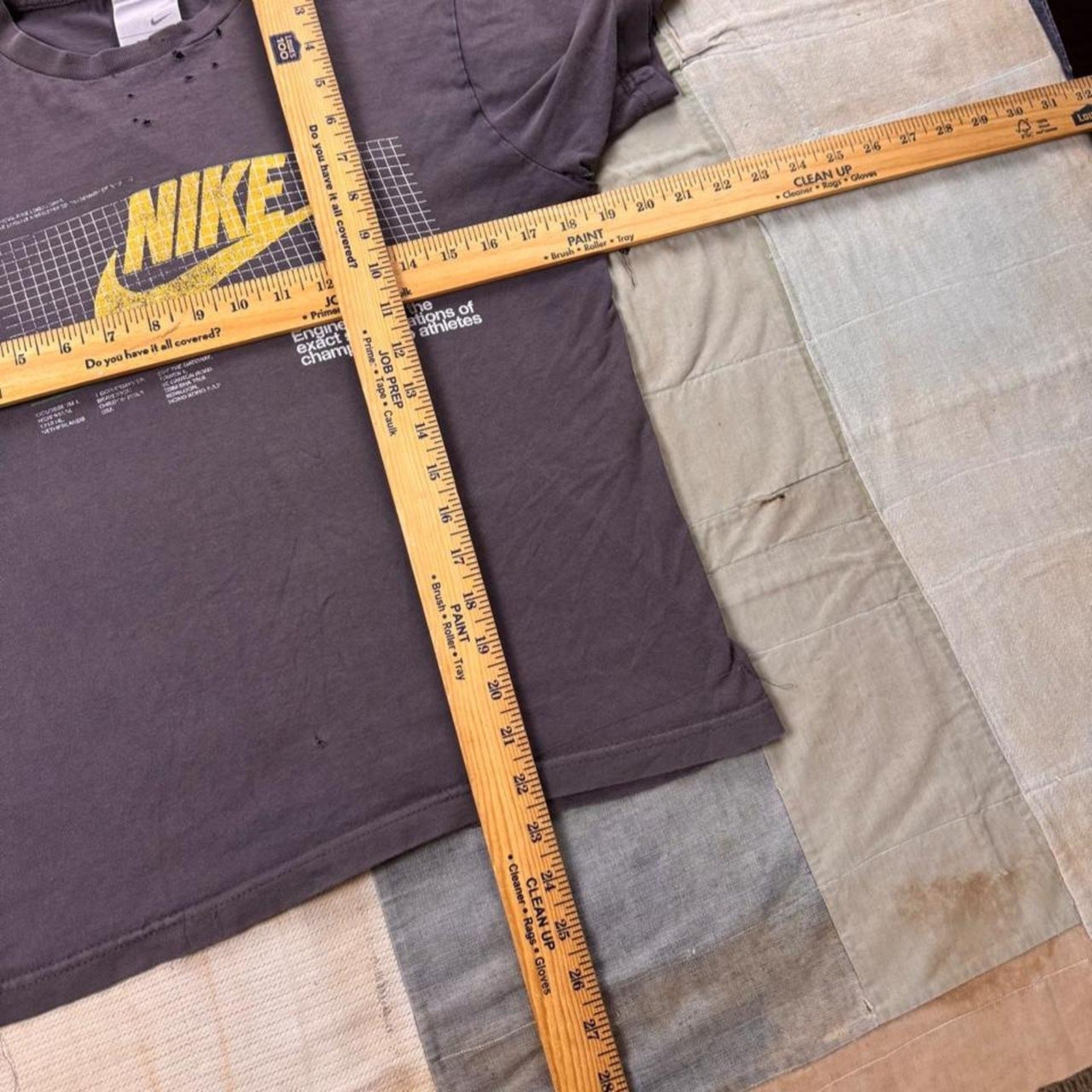 2000s Nike Championship Athletes Grid Logo Distressed Tee | Small