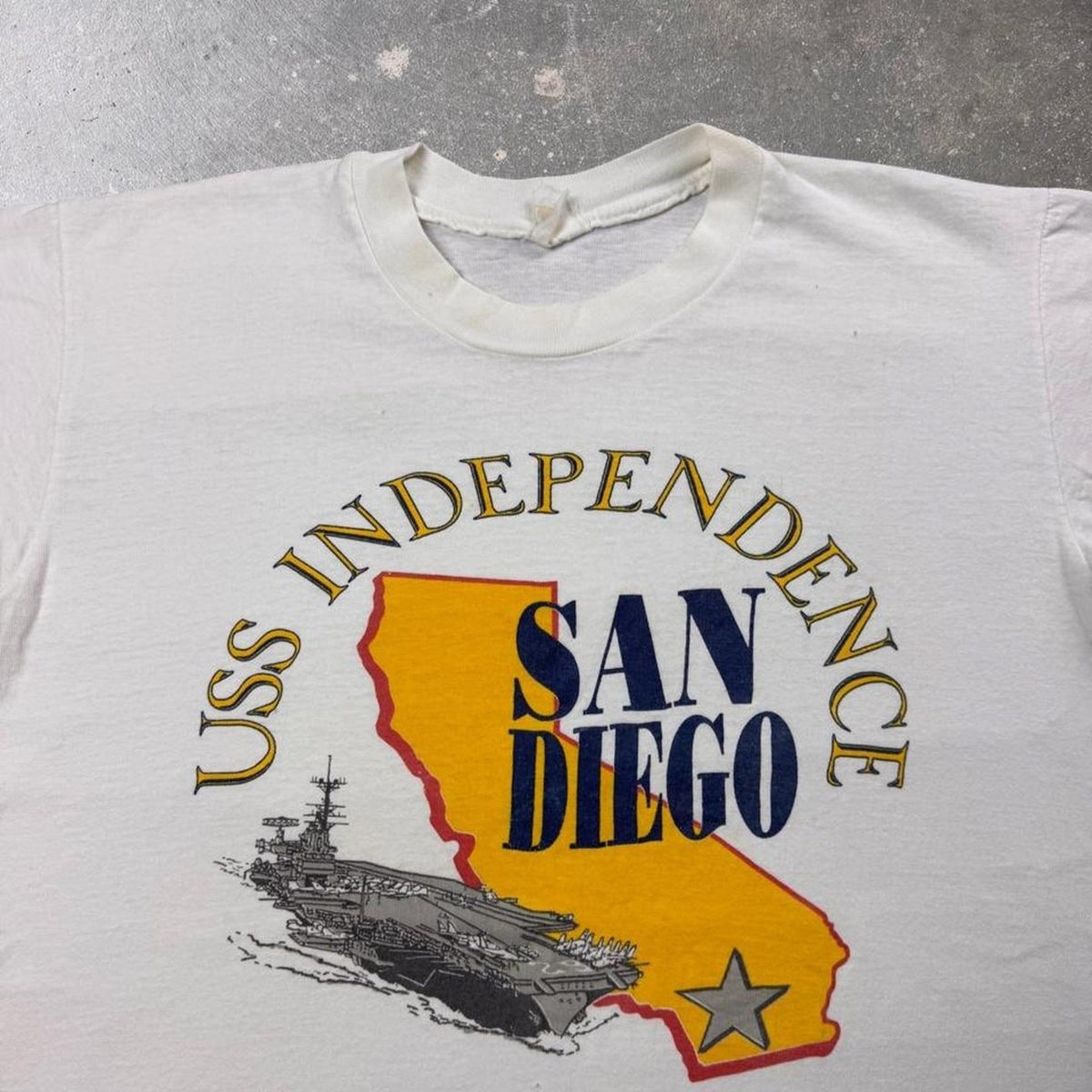 1980s USS Independence San Diego Aircraft Carrier Tee | Medium