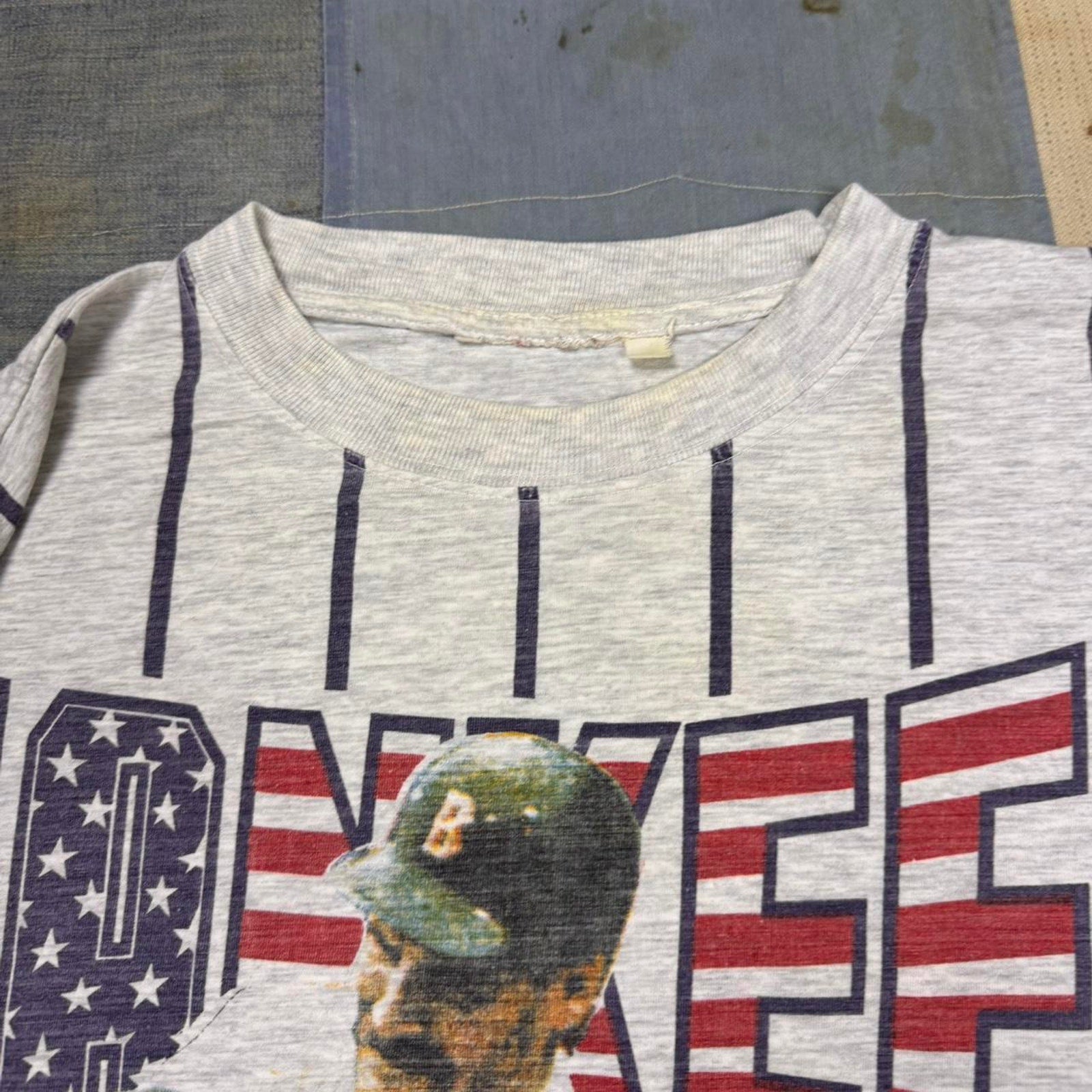 90s New York Yankees AOP grey t-shirt  Size Large / XL
