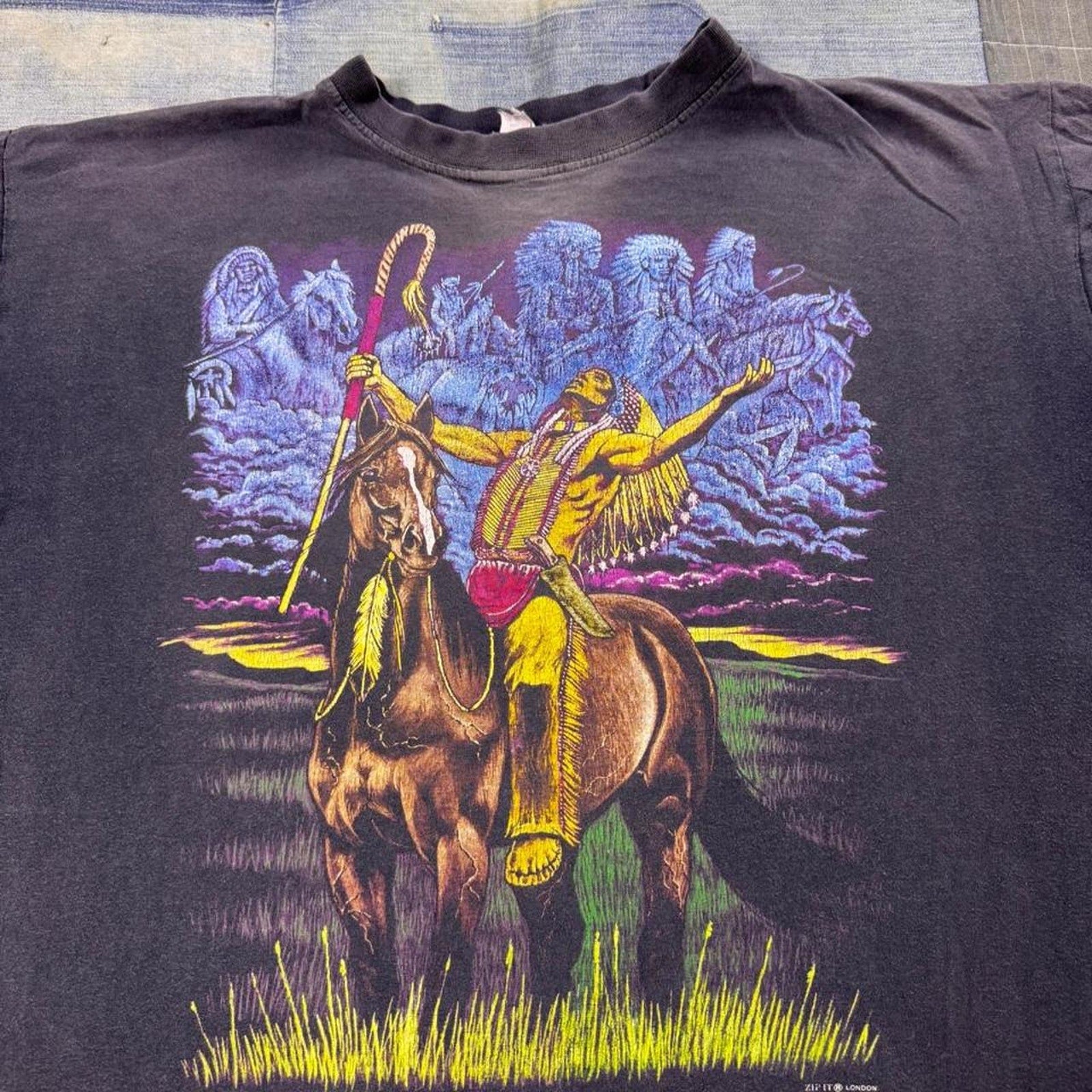 1990s Native American Spirit Warrior Horse Graphic Tee | Large