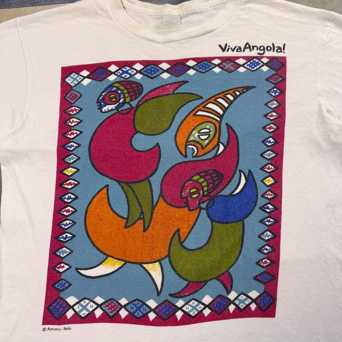 1990s Antonio Salo Viva Angola African Art Graphic Tee | Medium
