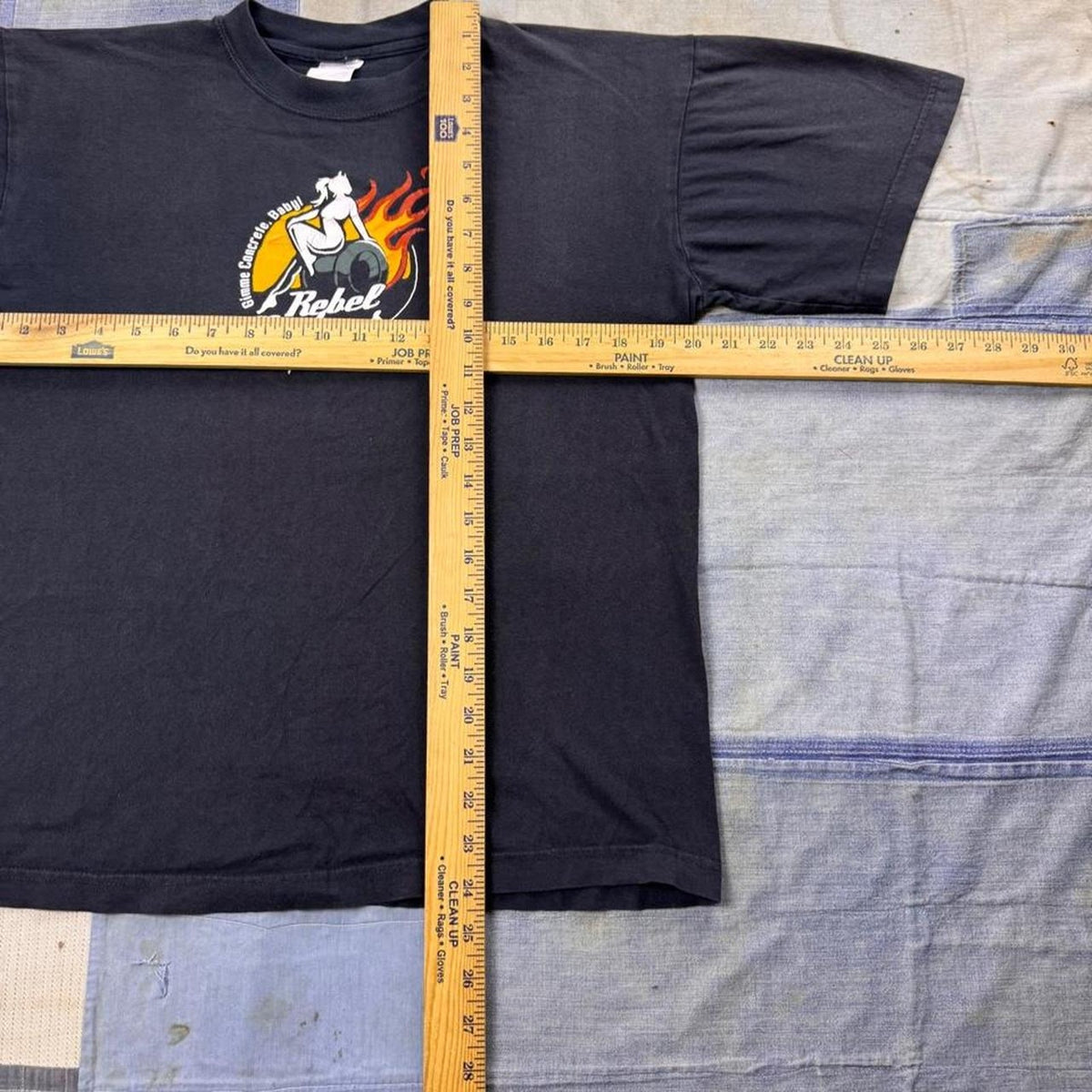 2000s Rebel Rockers Skateboards Graphic Tee | Medium