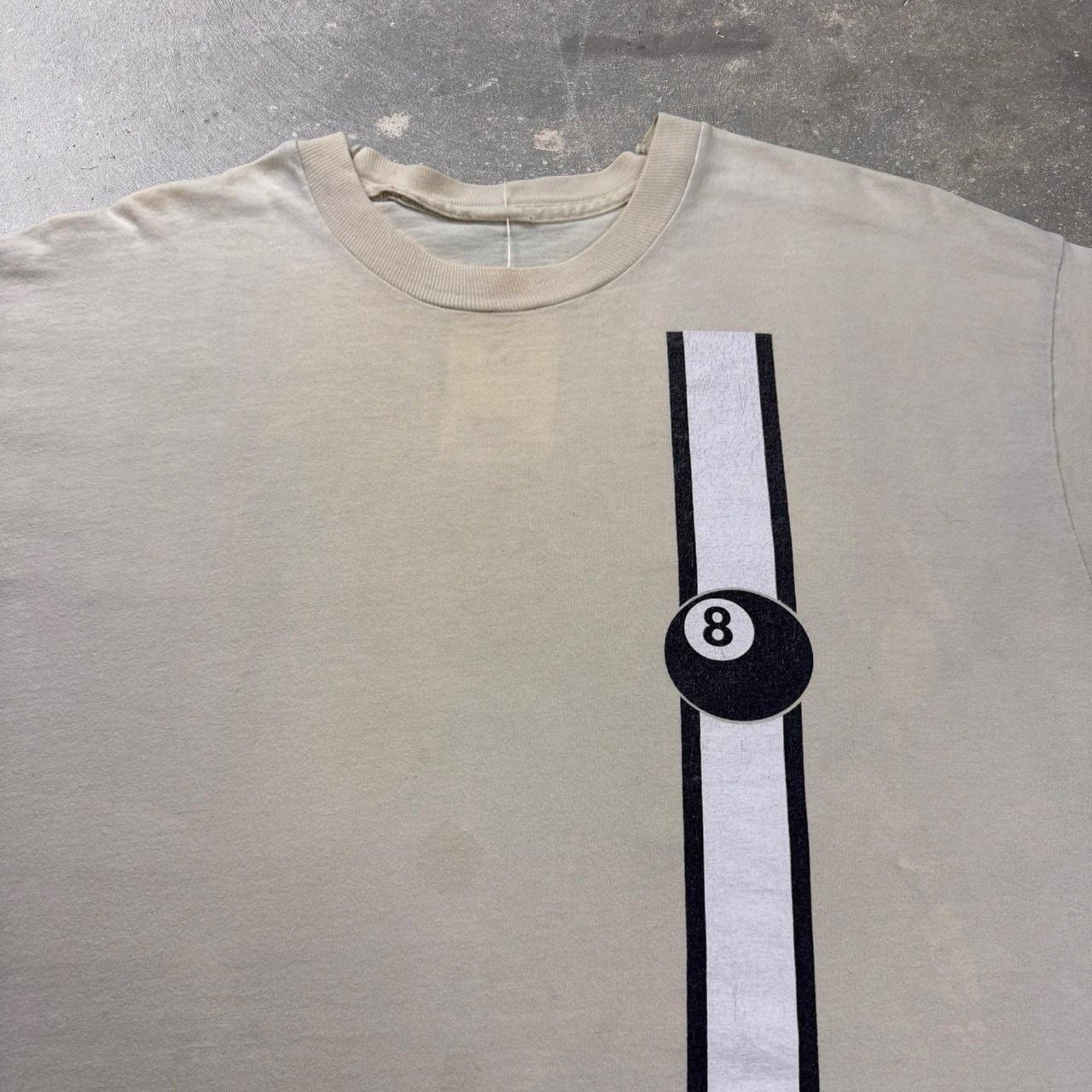 1990s 8 ball pool tee | L