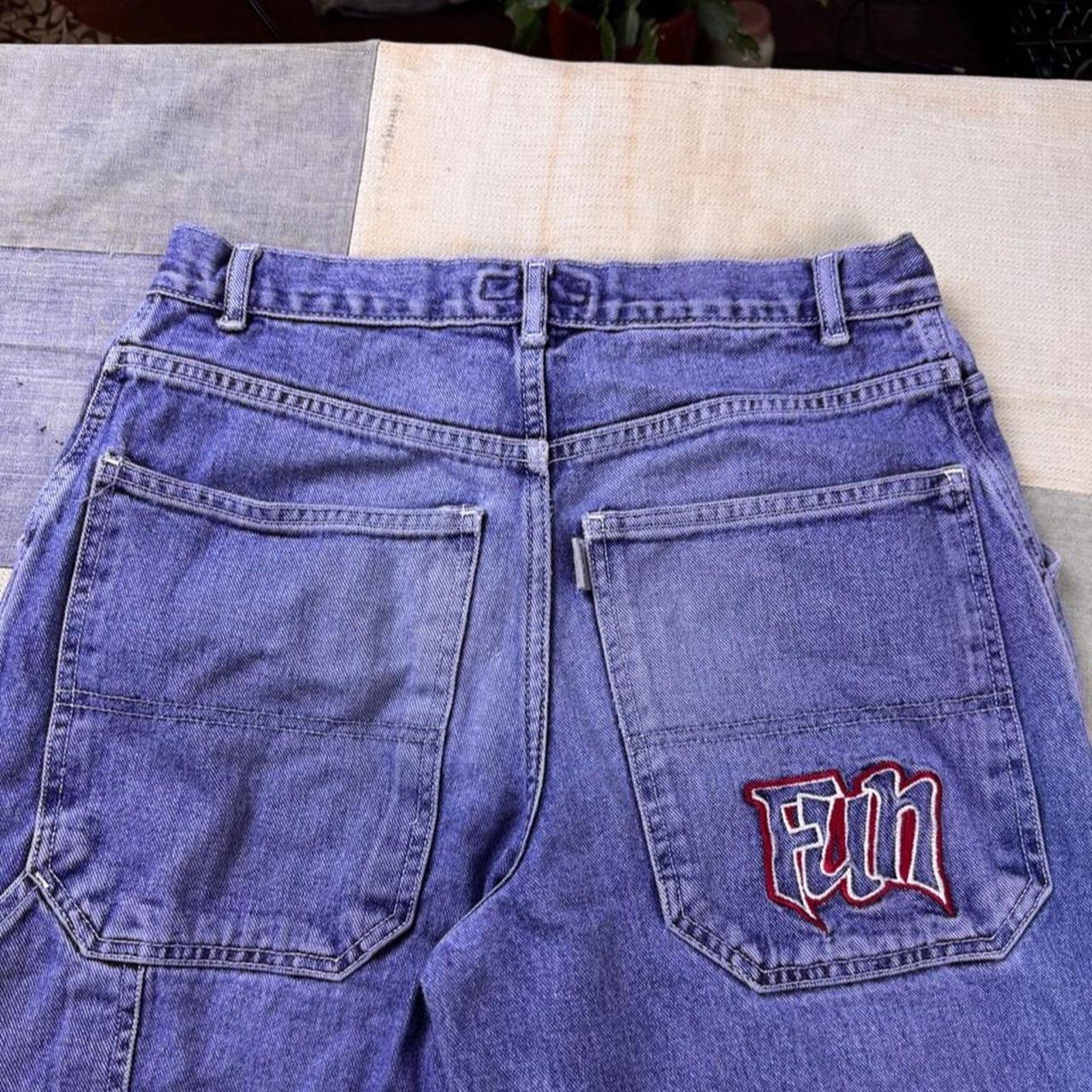 2000s Fun Embroidered Baggy Cargo Jeans | 28x30