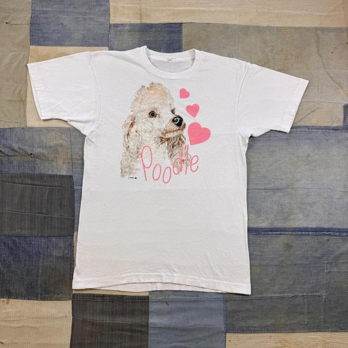 1990 Poodle Hearts Dog Graphic Tee | Medium