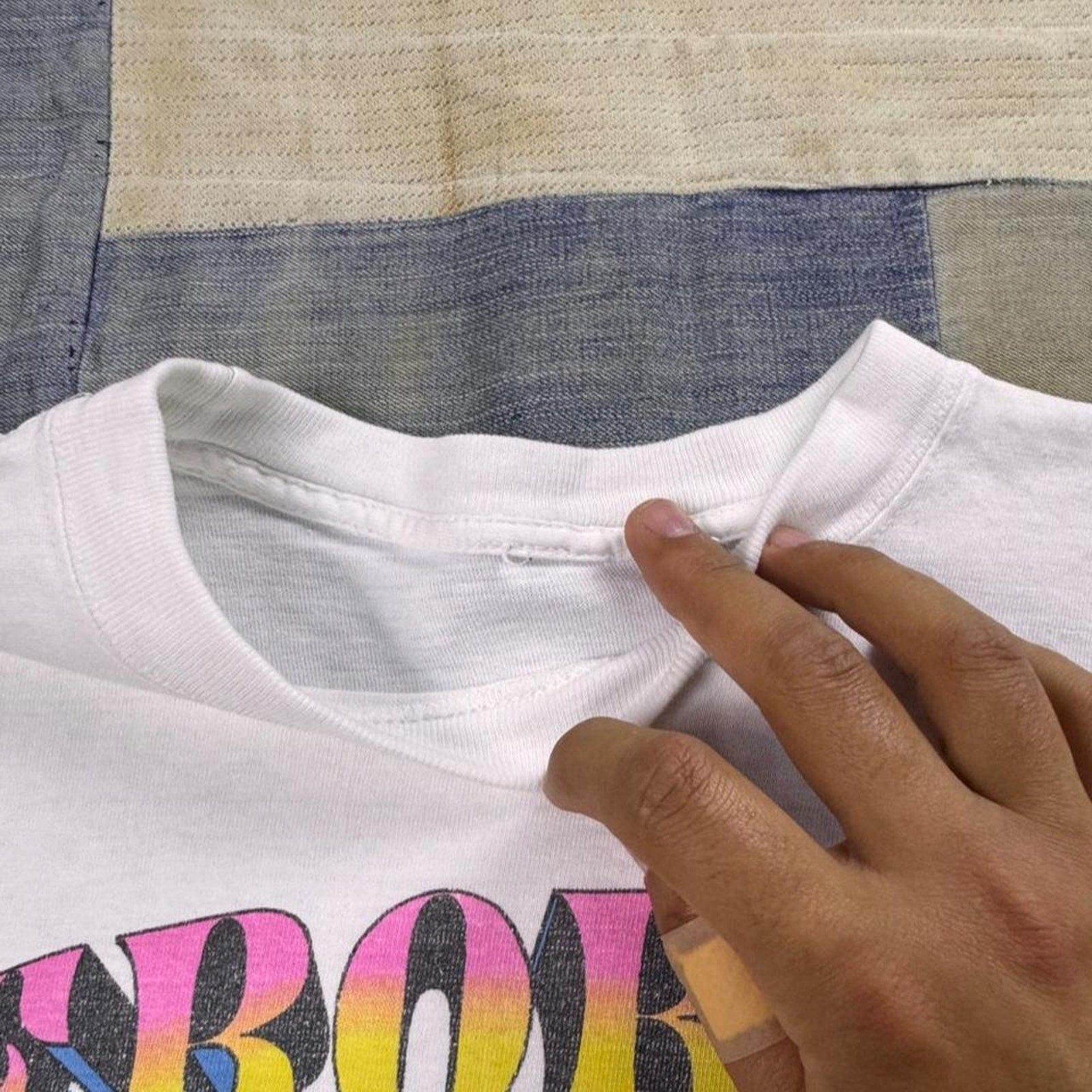 1993 Bugs Bunny Aerobugs Aerobics Graphic Tee | Large