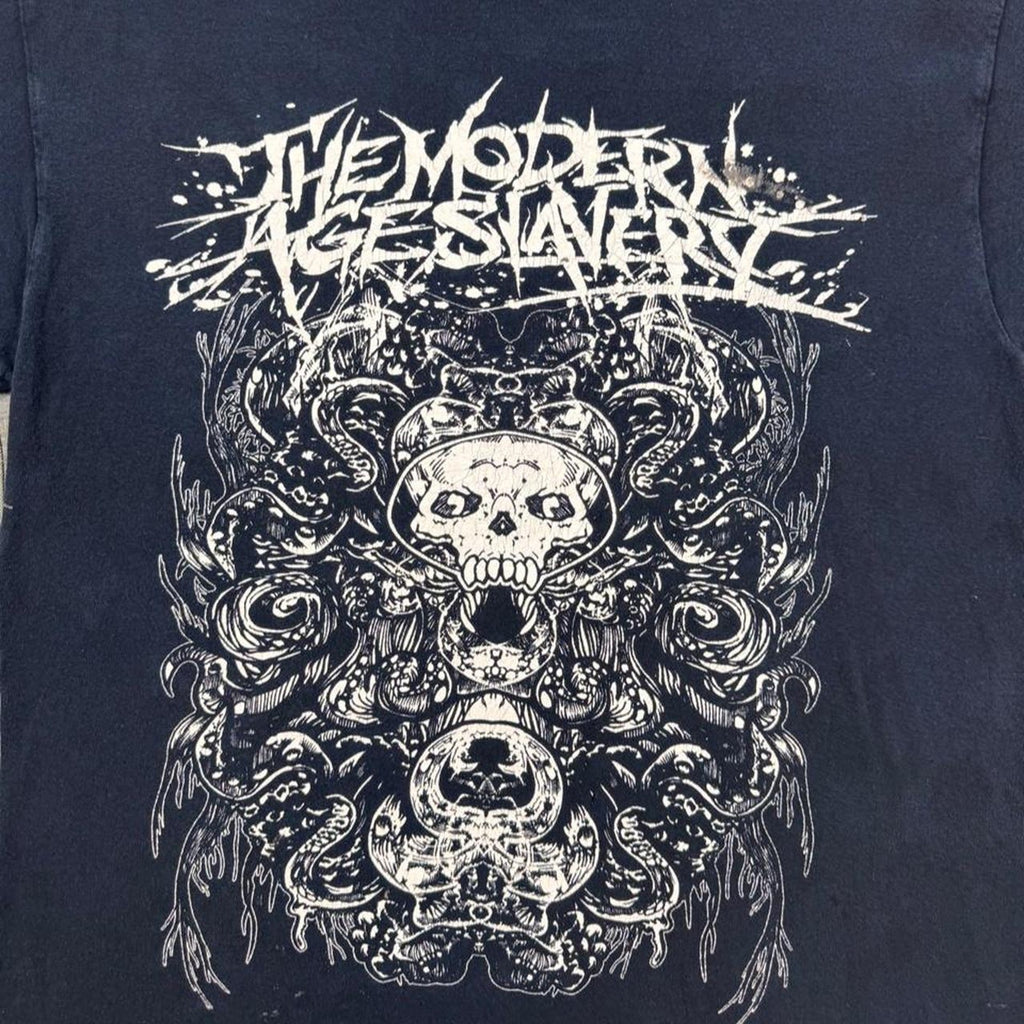 2000s The Modern Age Slavery Skull Metal Band Tee | Large